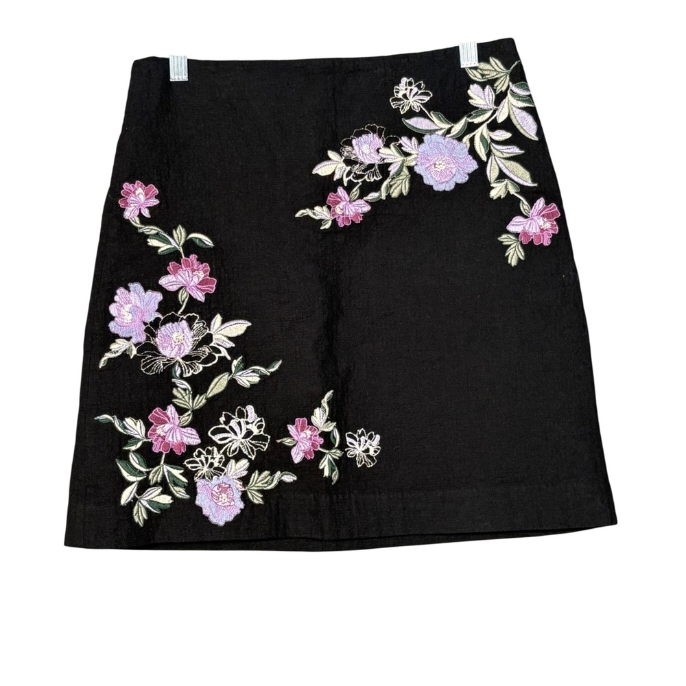 Ann Taylor LOFT Black Floral Embroidered Cotton Mini Skirt Size 2